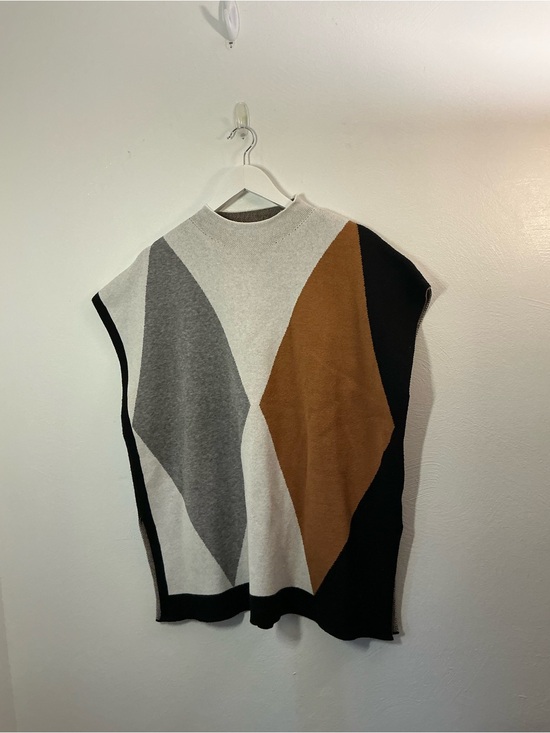 Tahari Sweaters - Tahari Colorblock Poncho Sweater - Gray, Brown, Black, Cream Size Large